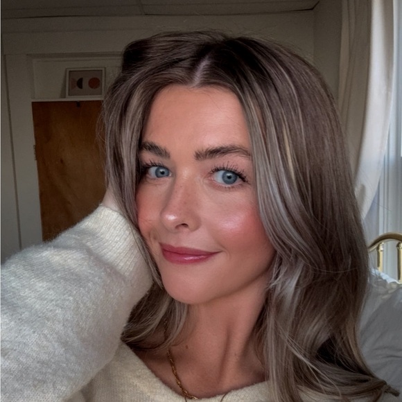 ella_joy1802